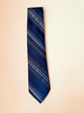 Vintage Prince Consort Golden Clasp Mens Tie Navy Stripe Old Money Preppy